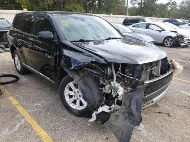 2013 TOYOTA HIGHLANDER BASE