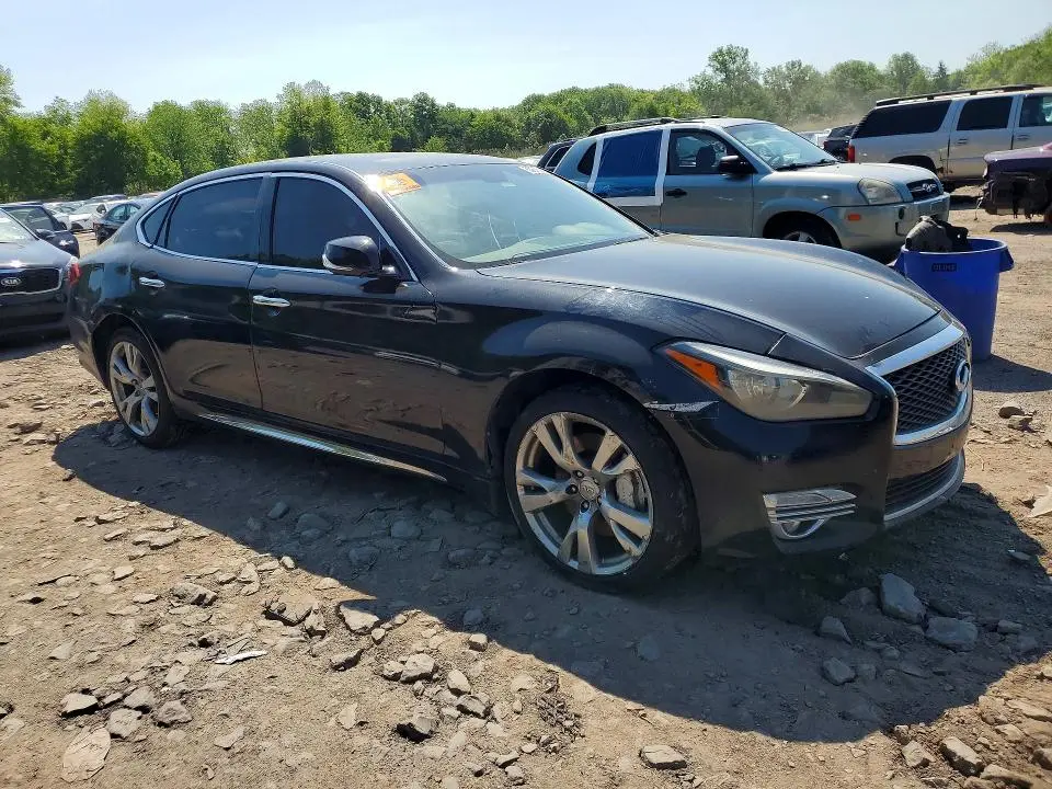 2015 INFINITI Q70L 3.7  