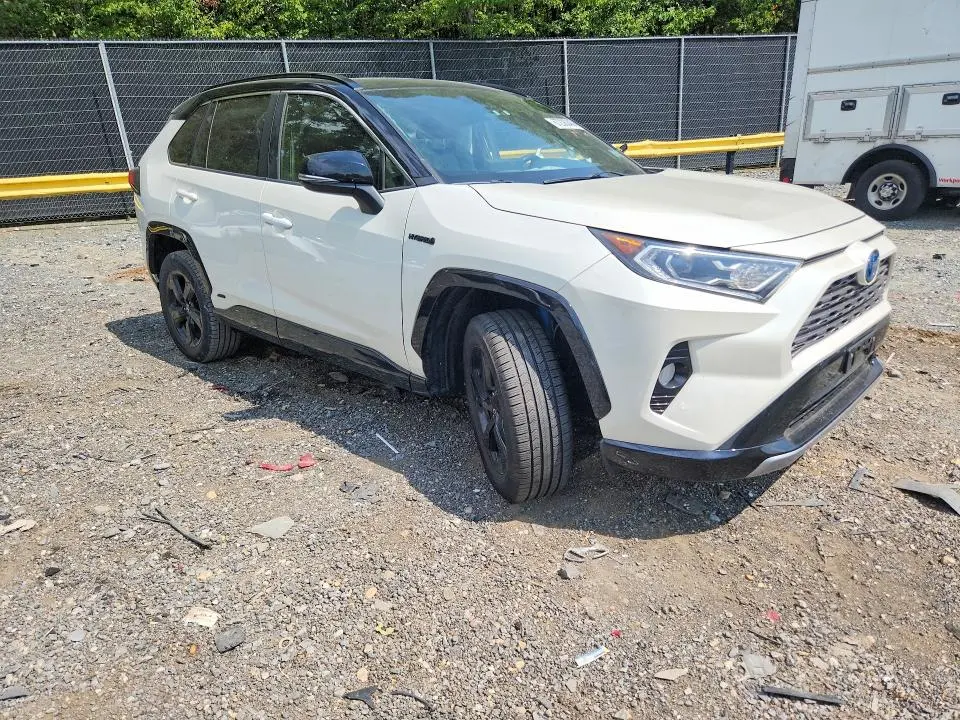2019 TOYOTA RAV4 XSE  