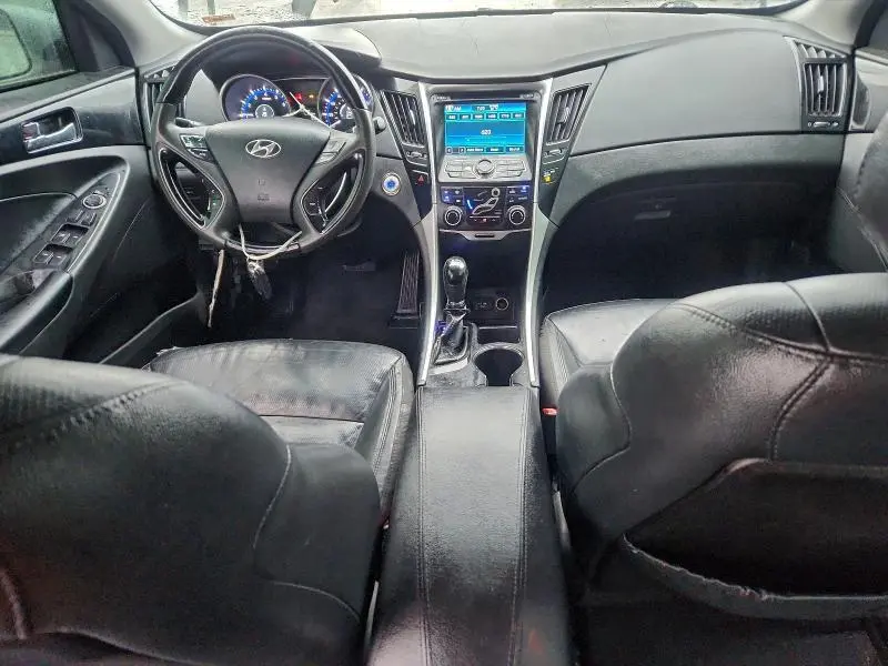 2013 HYUNDAI SONATA SE  
