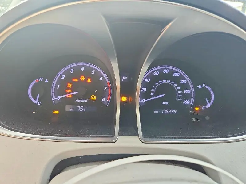 2012 TOYOTA AVALON LIMITED  