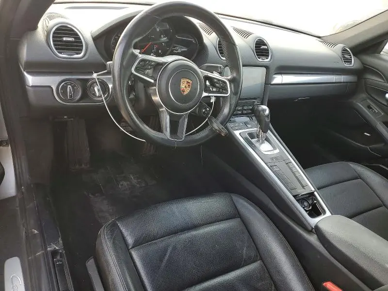 2019 PORSCHE CAYMAN BASE  