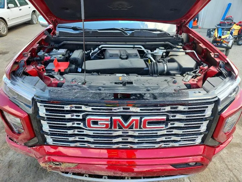 2024 GMC CANYON DENALI  