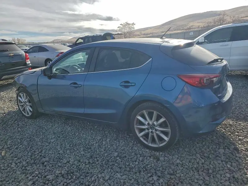 2017 MAZDA 3 TOURING  