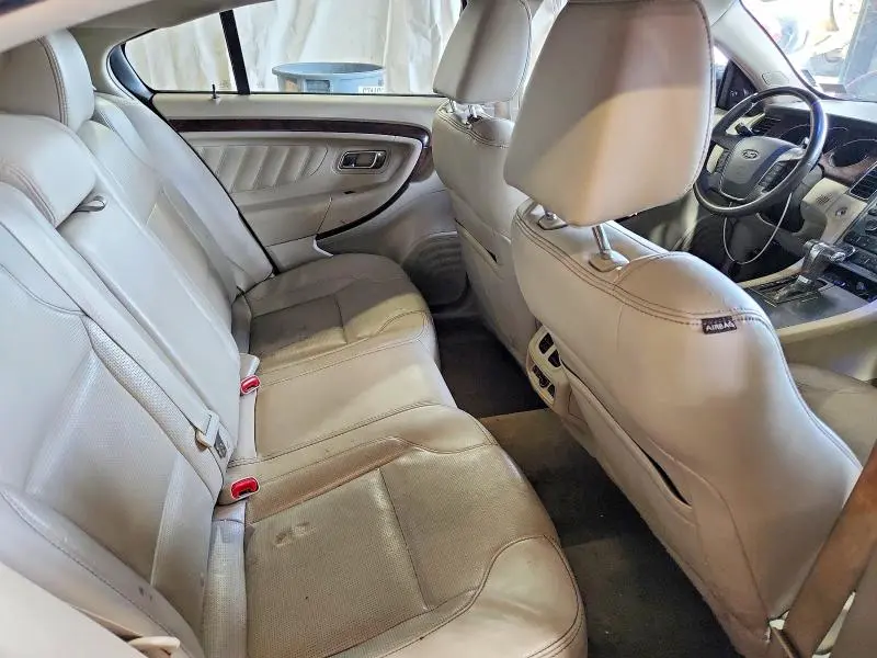 2011 FORD TAURUS LIMITED  