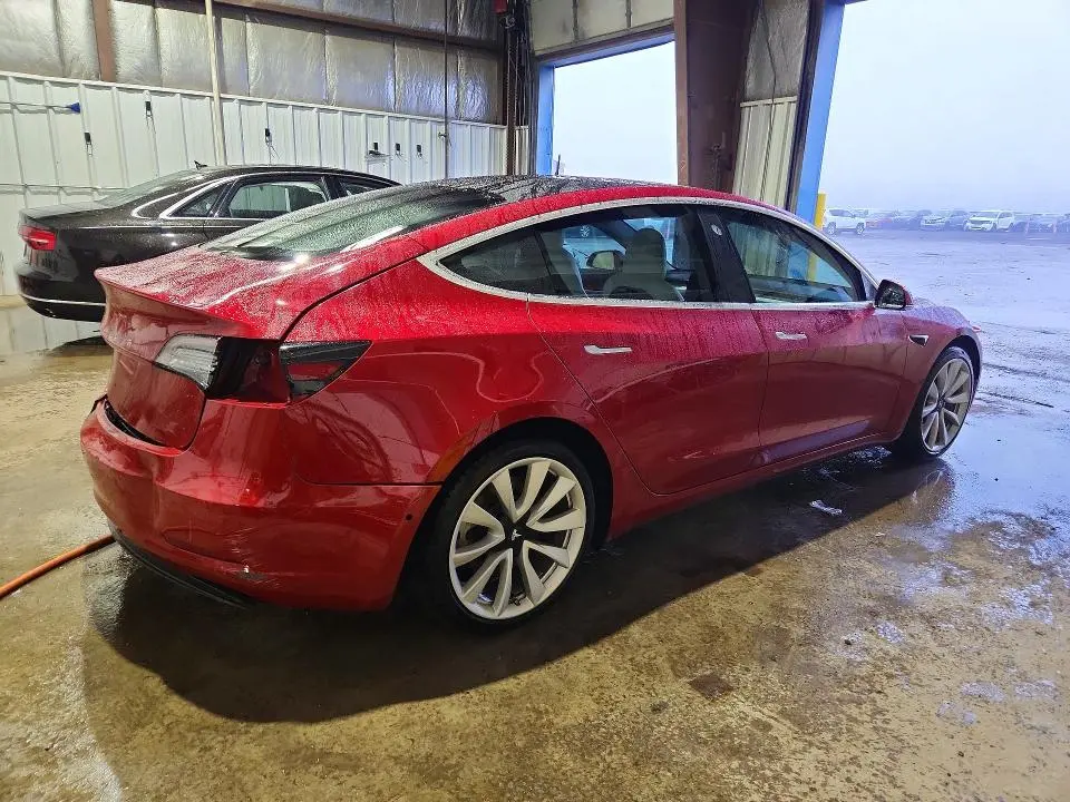 2018 TESLA MODEL 3   