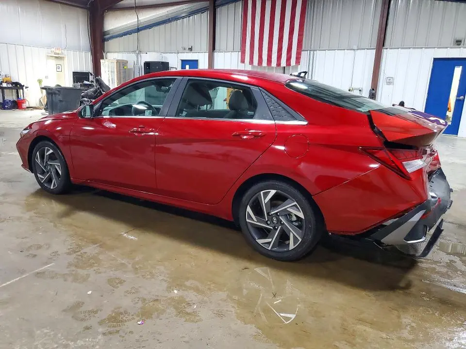 2025 HYUNDAI ELANTRA SEL  