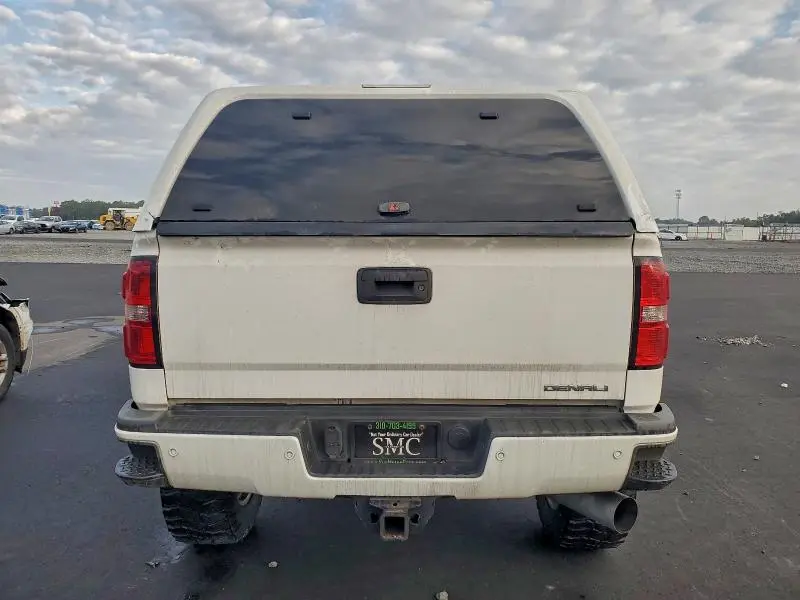 2015 GMC SIERRA K2500 DENALI  