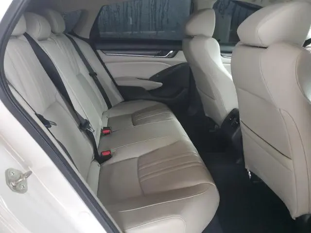 2018 HONDA ACCORD TOURING  