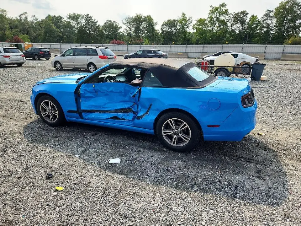 2013 FORD MUSTANG   