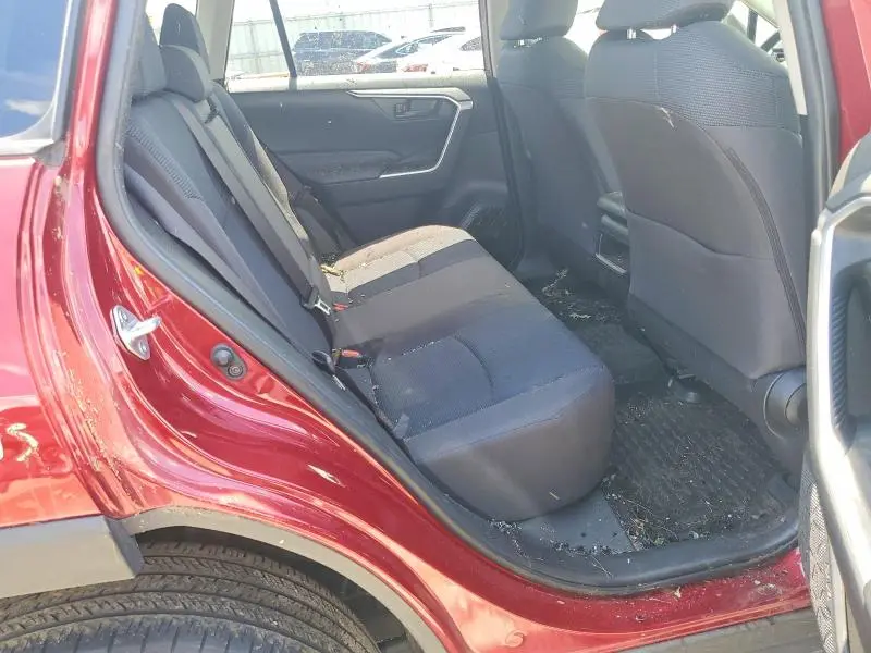 2021 TOYOTA RAV4 LE  