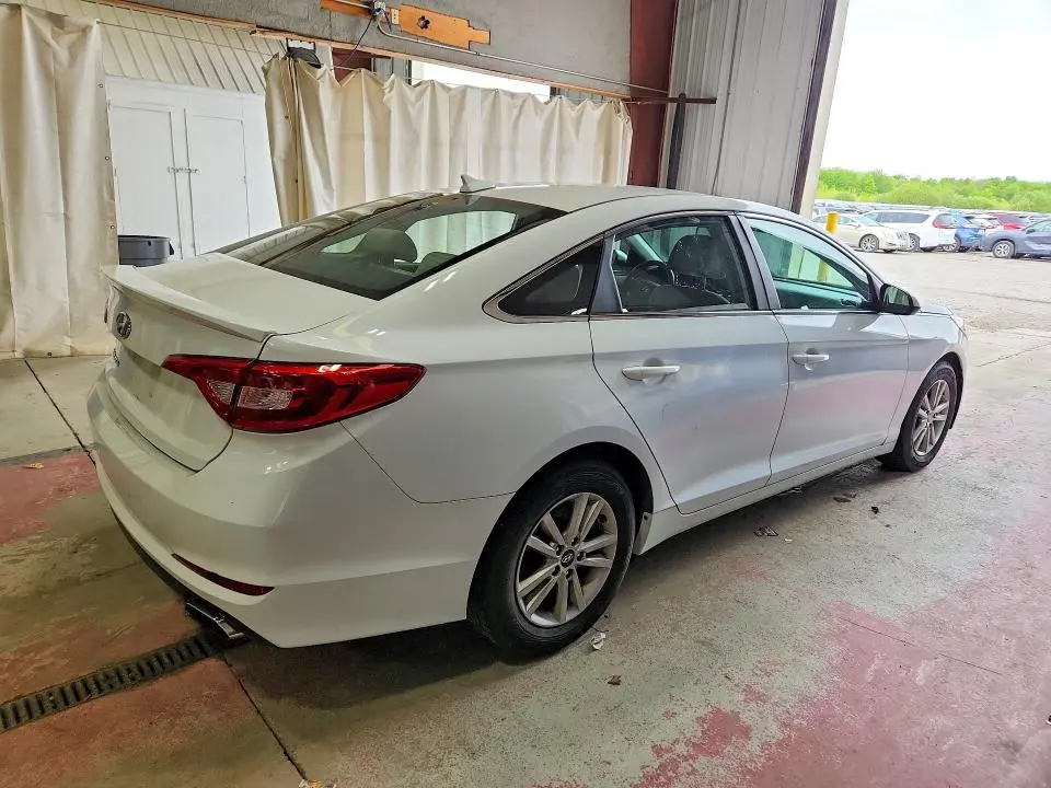 2016 HYUNDAI SONATA SE  