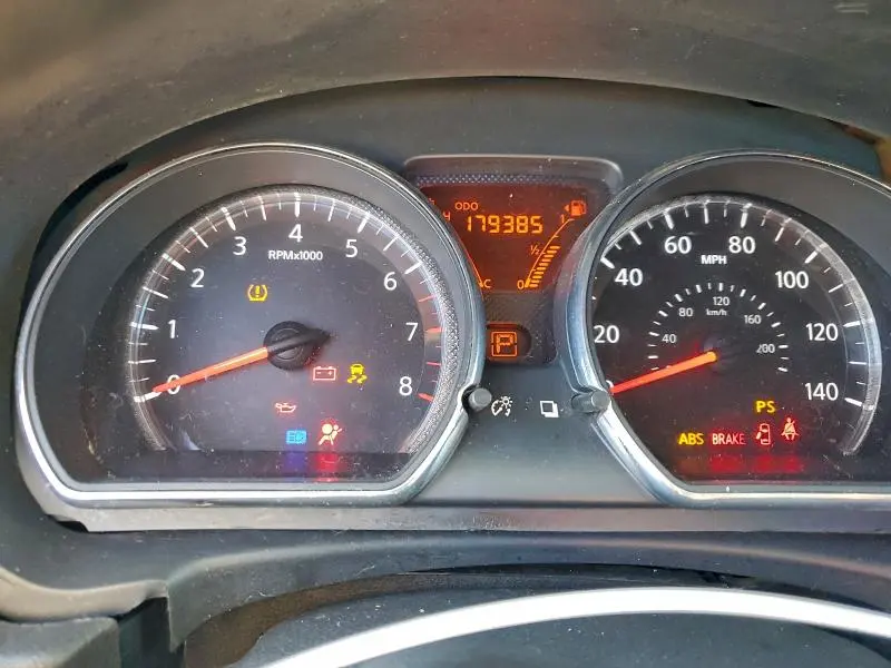 2014 NISSAN VERSA S  