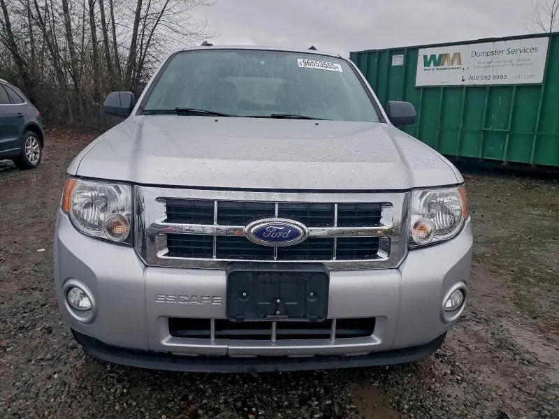 2011 FORD ESCAPE XLT  