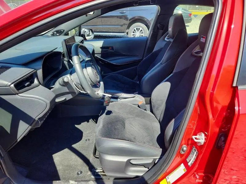 2025 TOYOTA GR COROLLA PREMIUM PLUS  