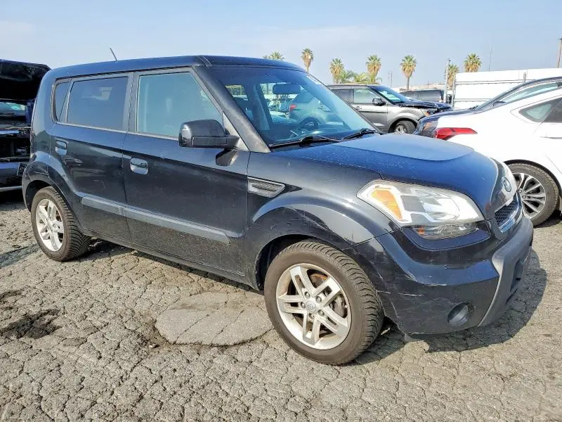 2010 KIA SOUL +  