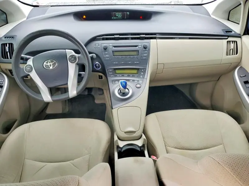 2011 TOYOTA PRIUS   