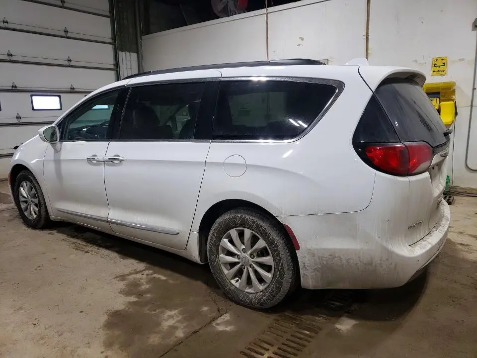 2017 CHRYSLER PACIFICA TOURING L  