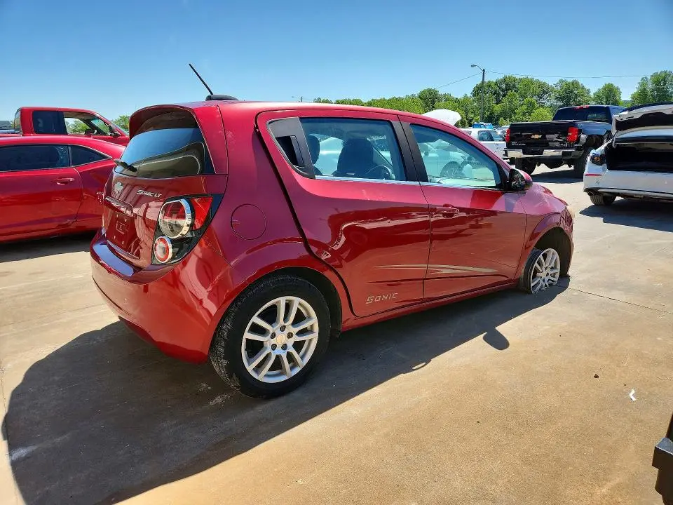 2015 CHEVROLET SONIC LT  