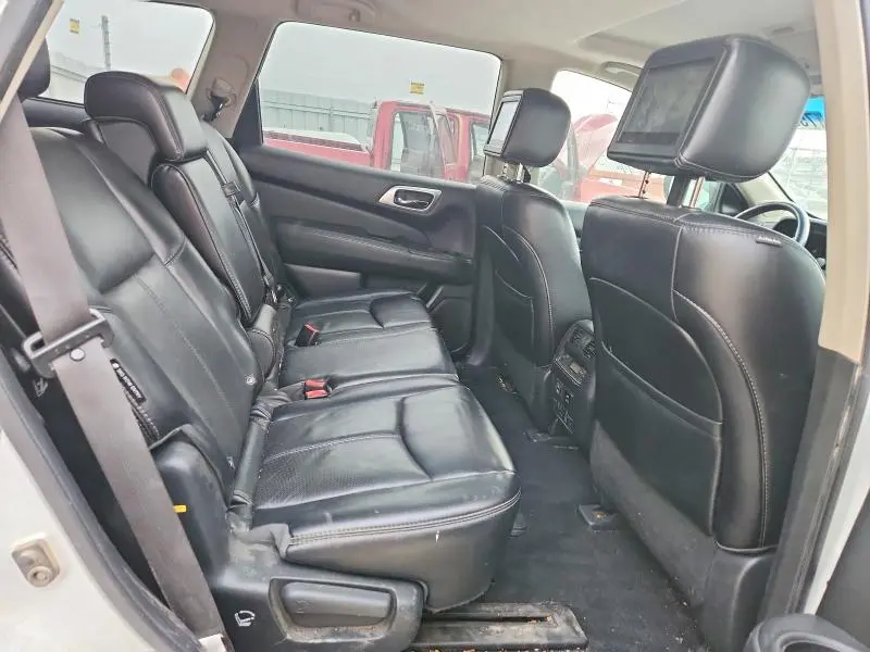 2018 NISSAN PATHFINDER S  