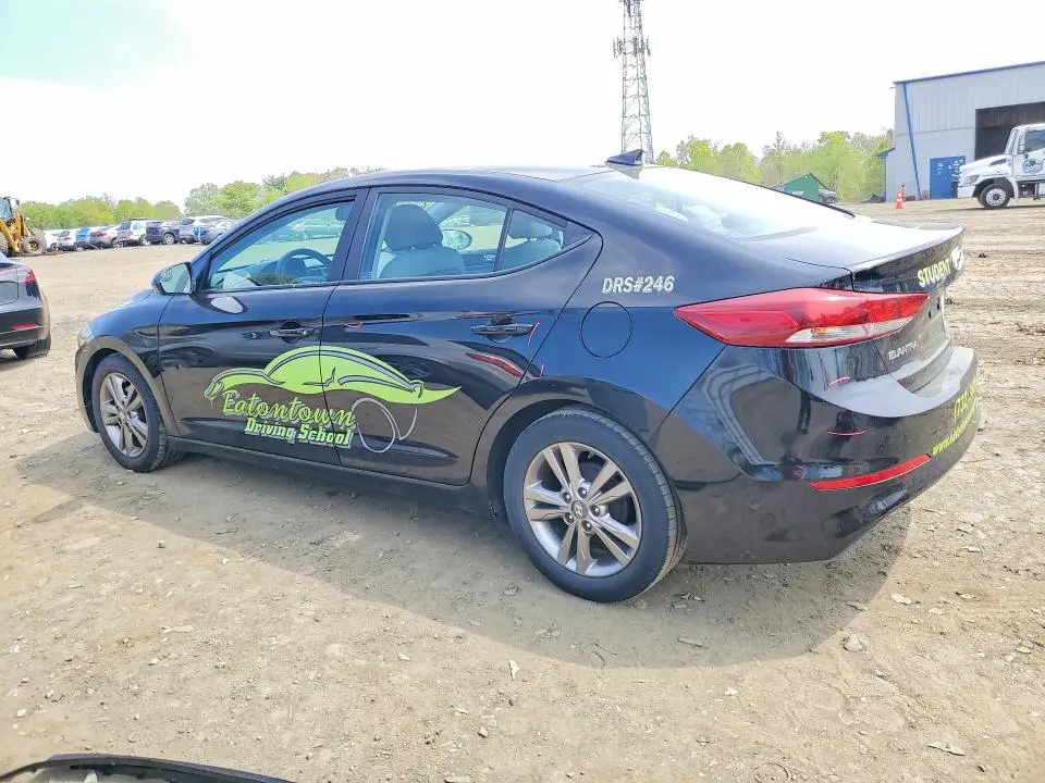 2017 HYUNDAI ELANTRA SE  