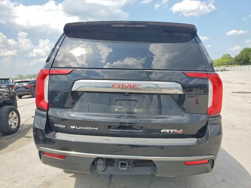 2021 GMC YUKON XL K1500 AT4  