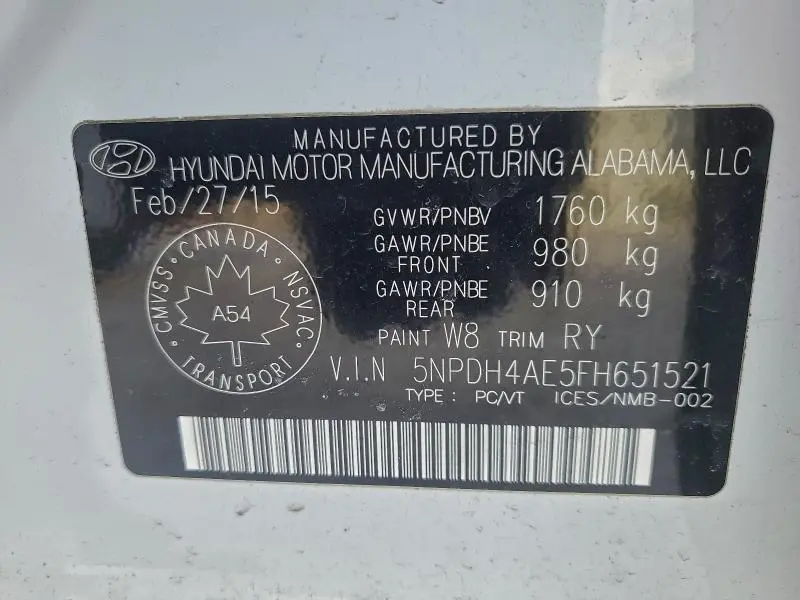 2015 HYUNDAI ELANTRA SE  