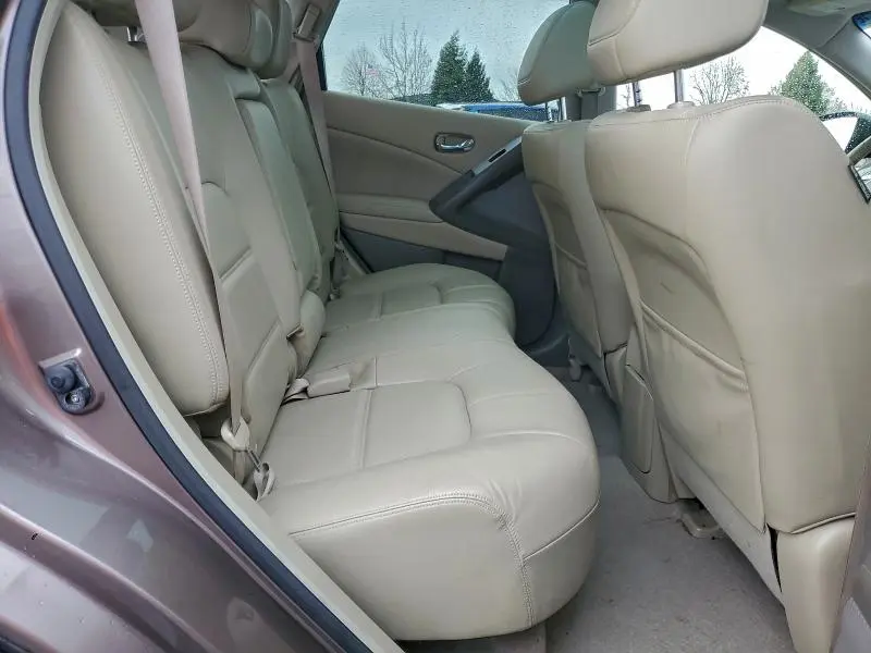 2012 NISSAN MURANO S  