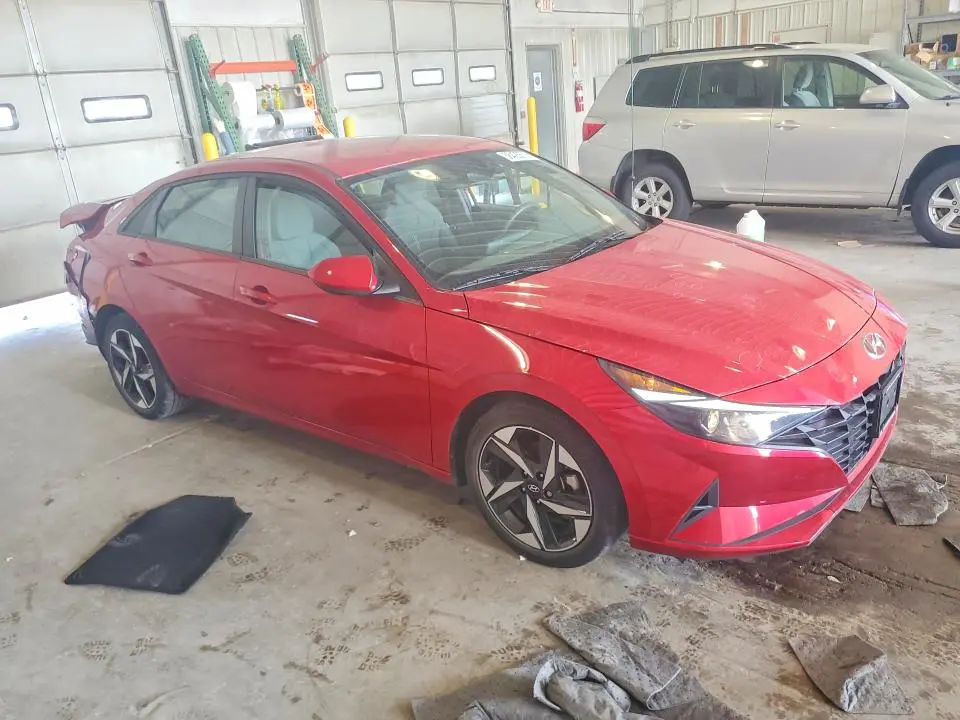 2023 HYUNDAI ELANTRA SEL  