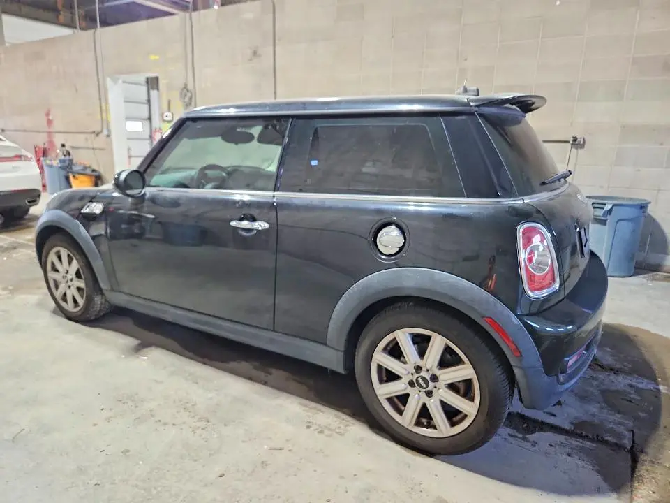 2012 MINI COOPER S  
