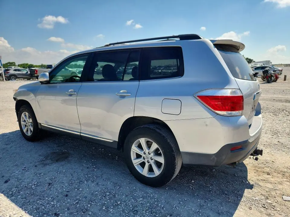 2011 TOYOTA HIGHLANDER BASE  