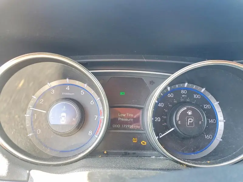 2012 HYUNDAI SONATA GLS  