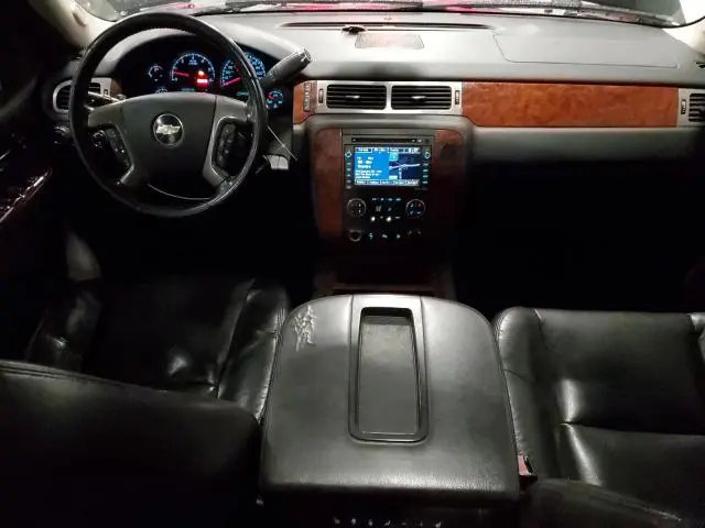 2011 CHEVROLET SUBURBAN K1500 LTZ  