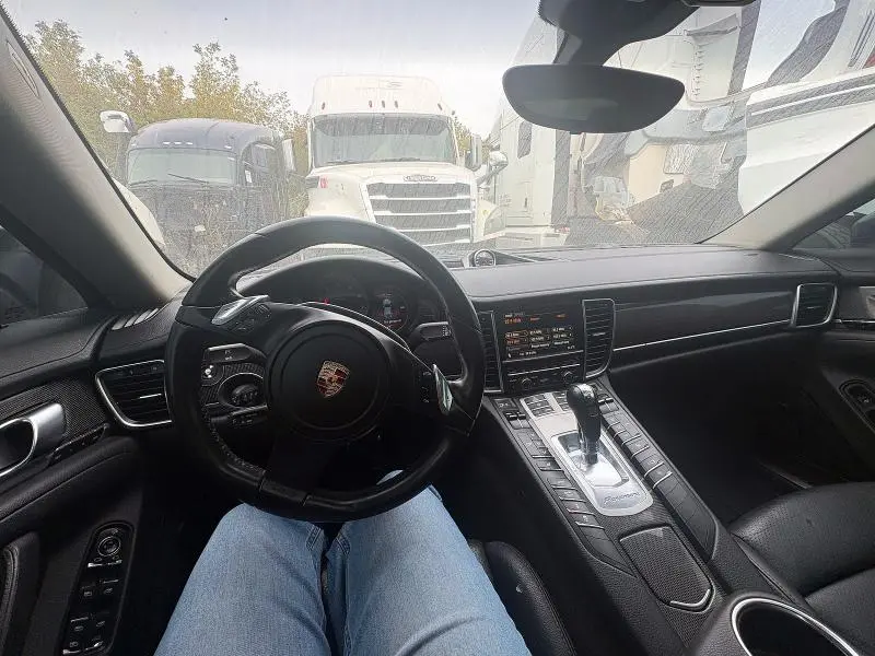 2011 PORSCHE PANAMERA 2  