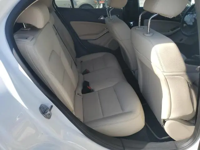 2020 MERCEDES-BENZ GLA 250  