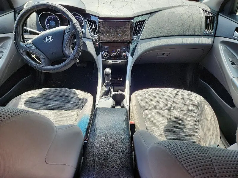 2011 HYUNDAI SONATA GLS  