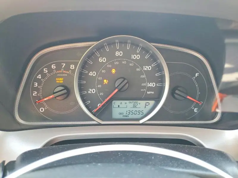 2013 TOYOTA RAV4 LE  