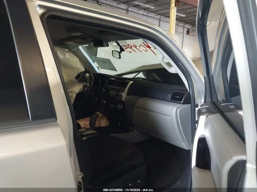 2013 TOYOTA 4RUNNER SR5