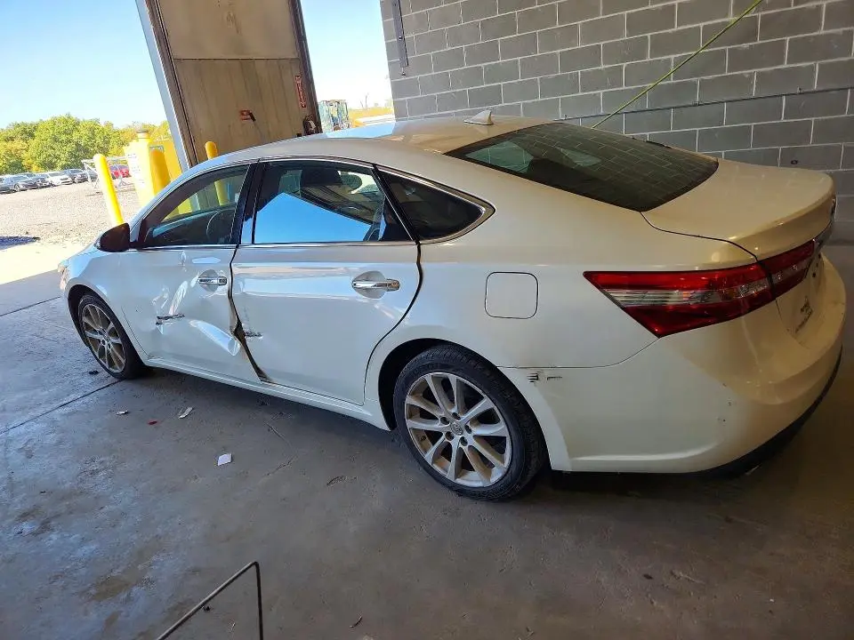 2014 TOYOTA AVALON LIMITED  