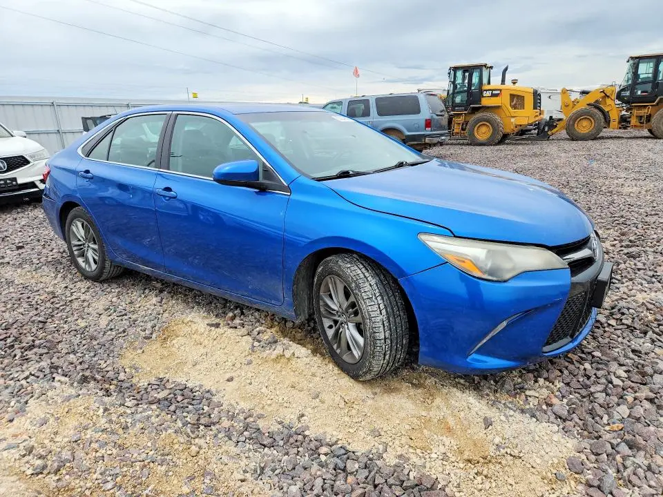 2017 TOYOTA CAMRY SE  