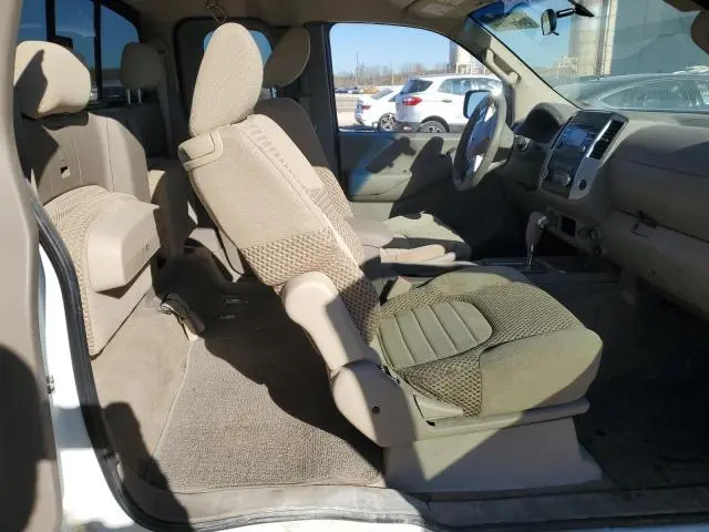 2014 NISSAN FRONTIER SV  