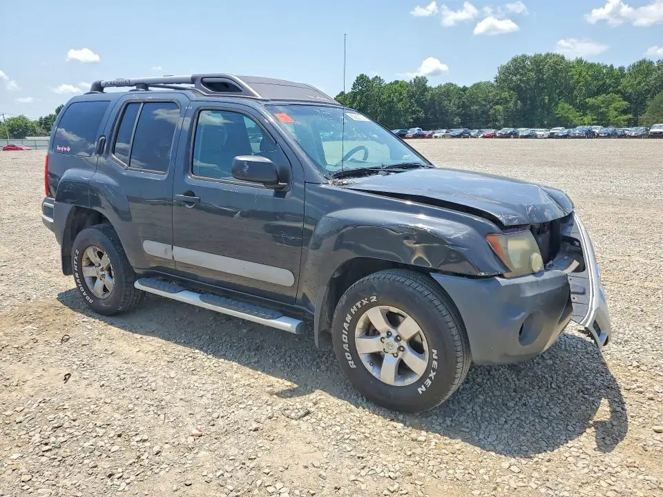 2011 NISSAN XTERRA OFF ROAD/S/SE  