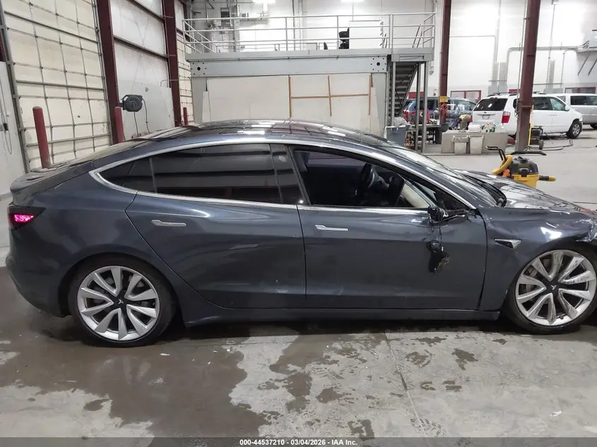 2018 TESLA MODEL 3 LONG RANGE/MID RANGE
