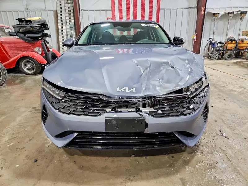 2022 KIA K5 LX  