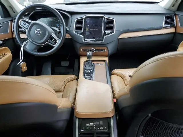 2016 VOLVO XC90 T6  
