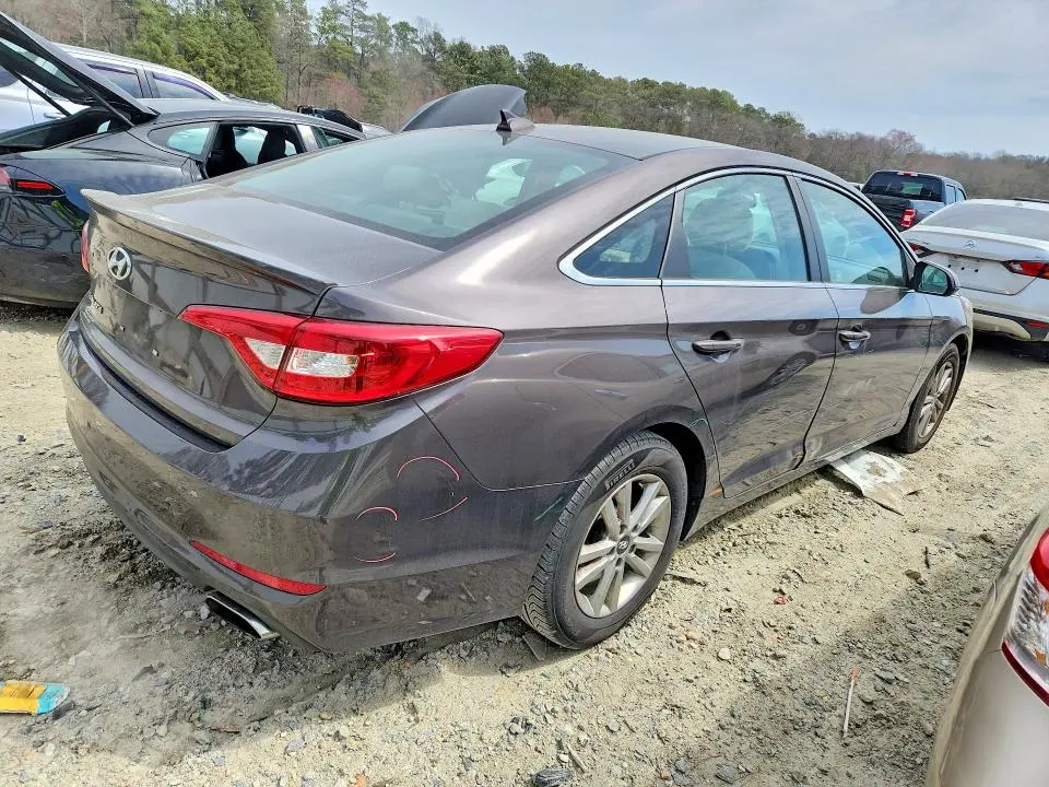 2017 HYUNDAI SONATA SE  