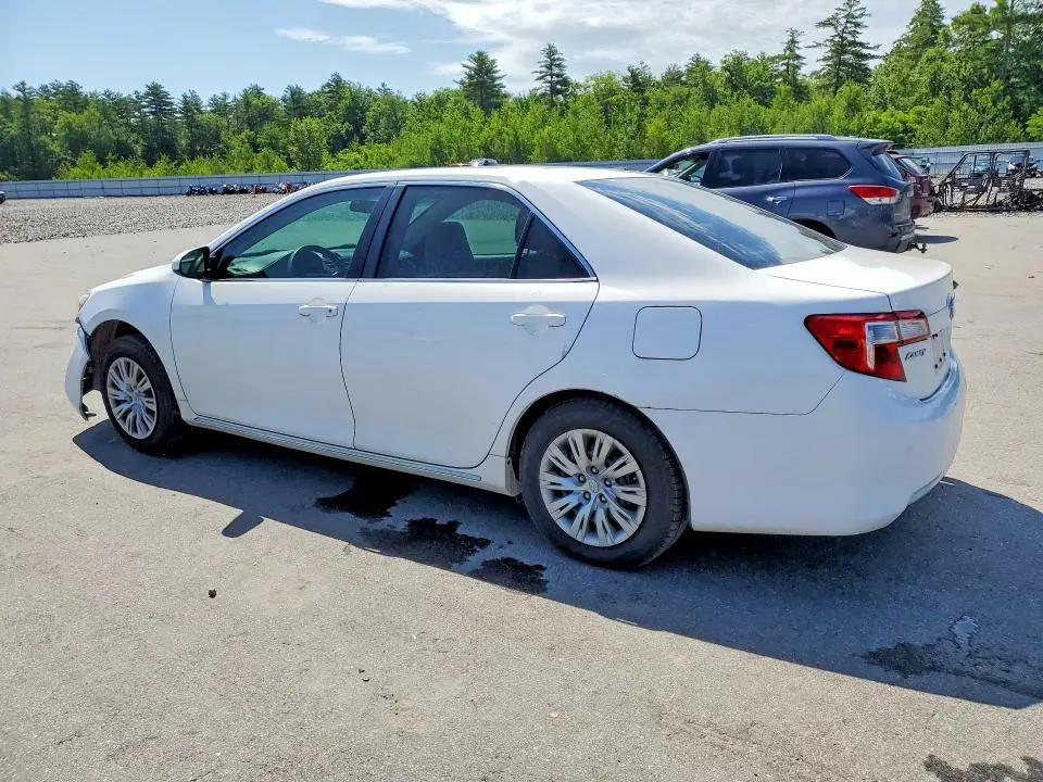 2013 TOYOTA CAMRY LE  