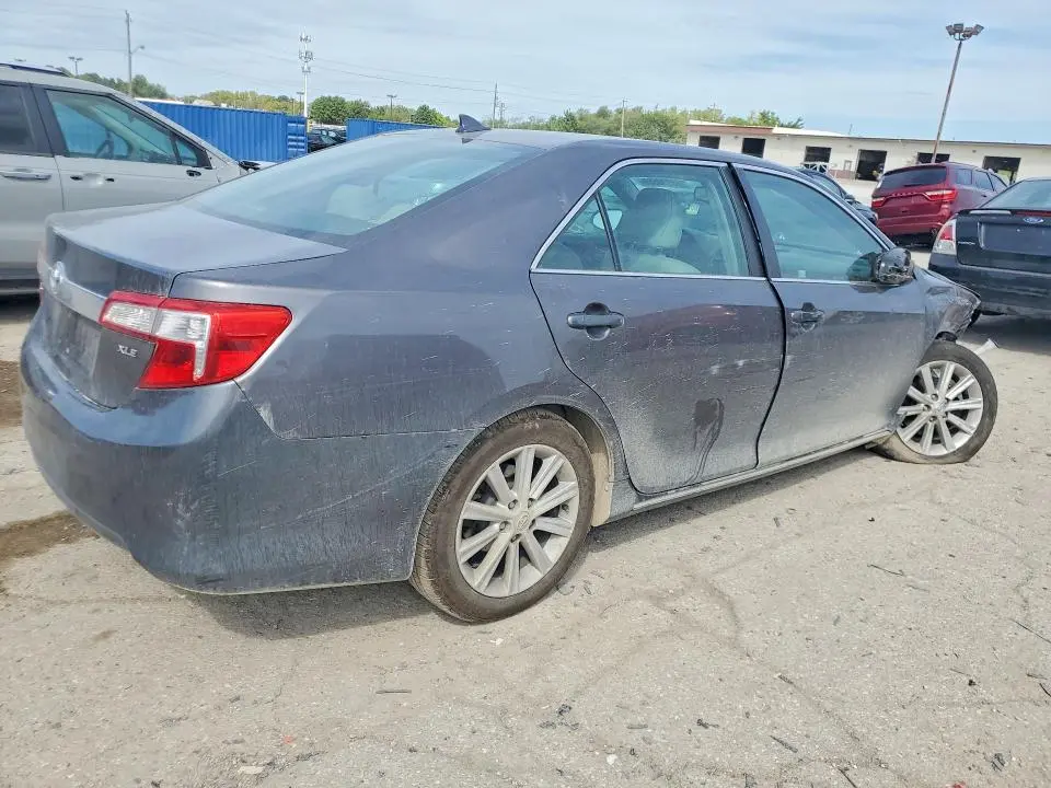 2013 TOYOTA CAMRY XLE V6  