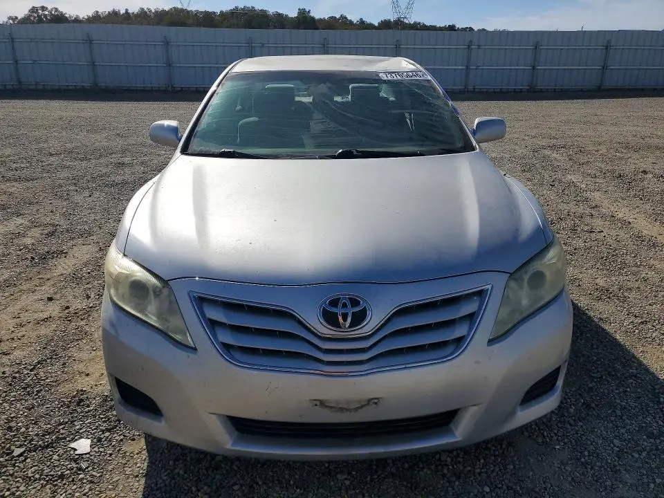 2011 TOYOTA CAMRY LE  