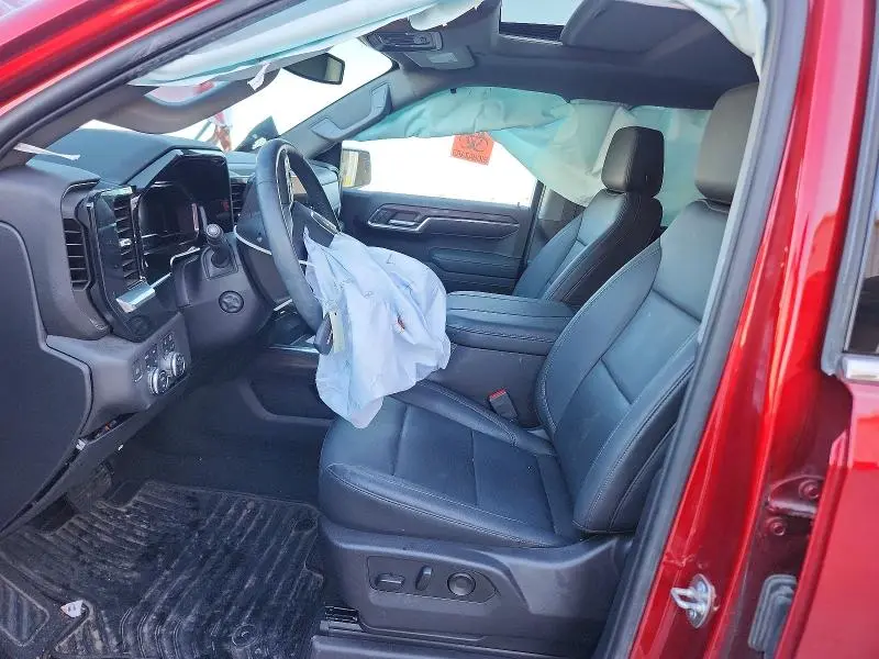 2024 GMC SIERRA K1500 SLT  